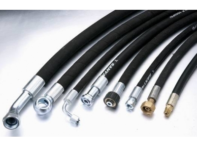 特氟龍軟管在燃油輸送方面的應用